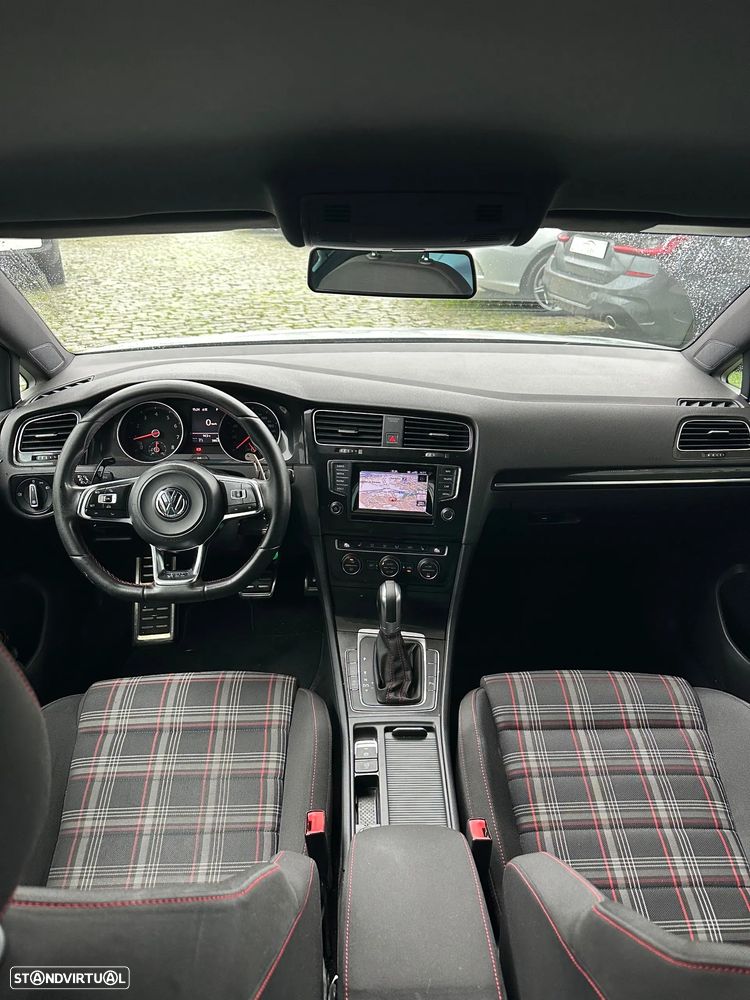 VW Golf 2.0 TSi GTi DSG Performance - 17