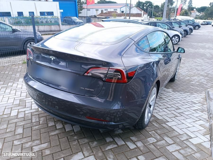 Tesla Model 3 Long-Range Dual Motor AWD - 3