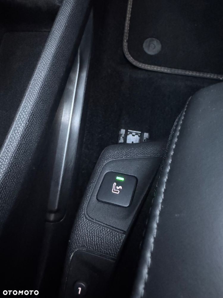 Peugeot 5008 BlueHDi 130 EAT8 GT - 32