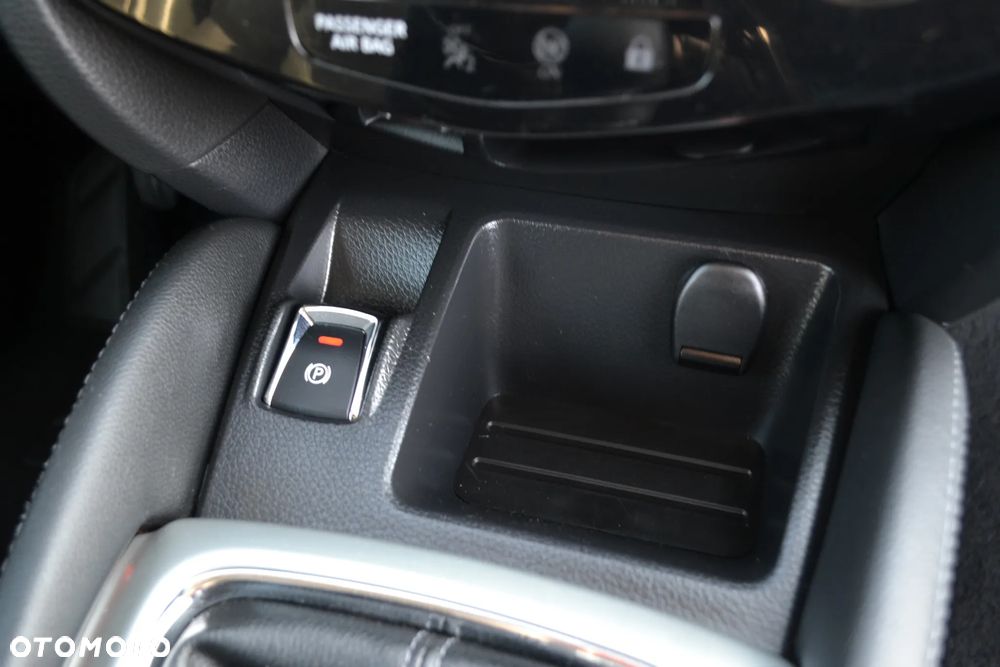 Nissan Qashqai 1.6 DCi Tekna - 32