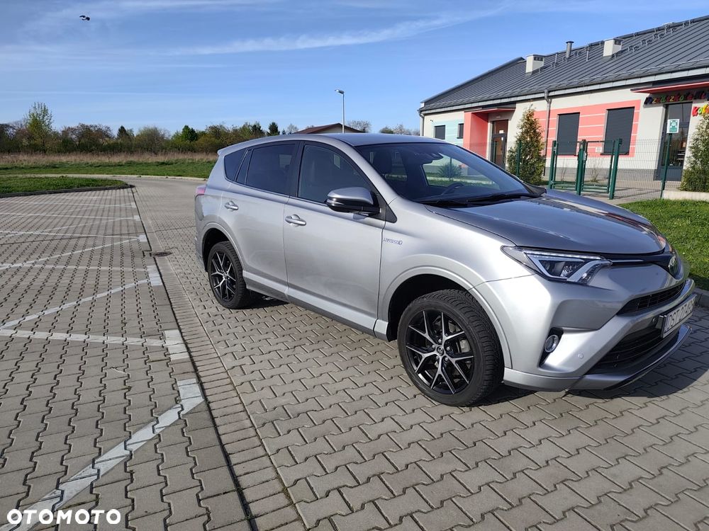 Toyota RAV4 - 6