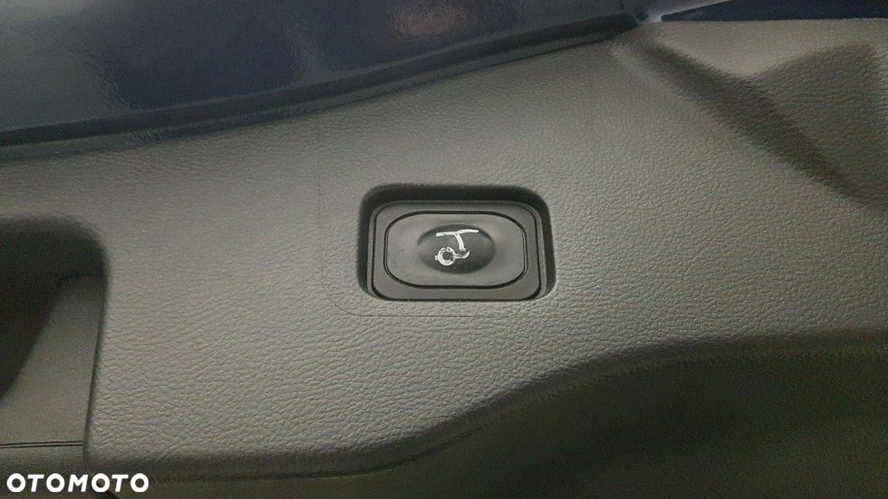 Ford Mondeo - 23