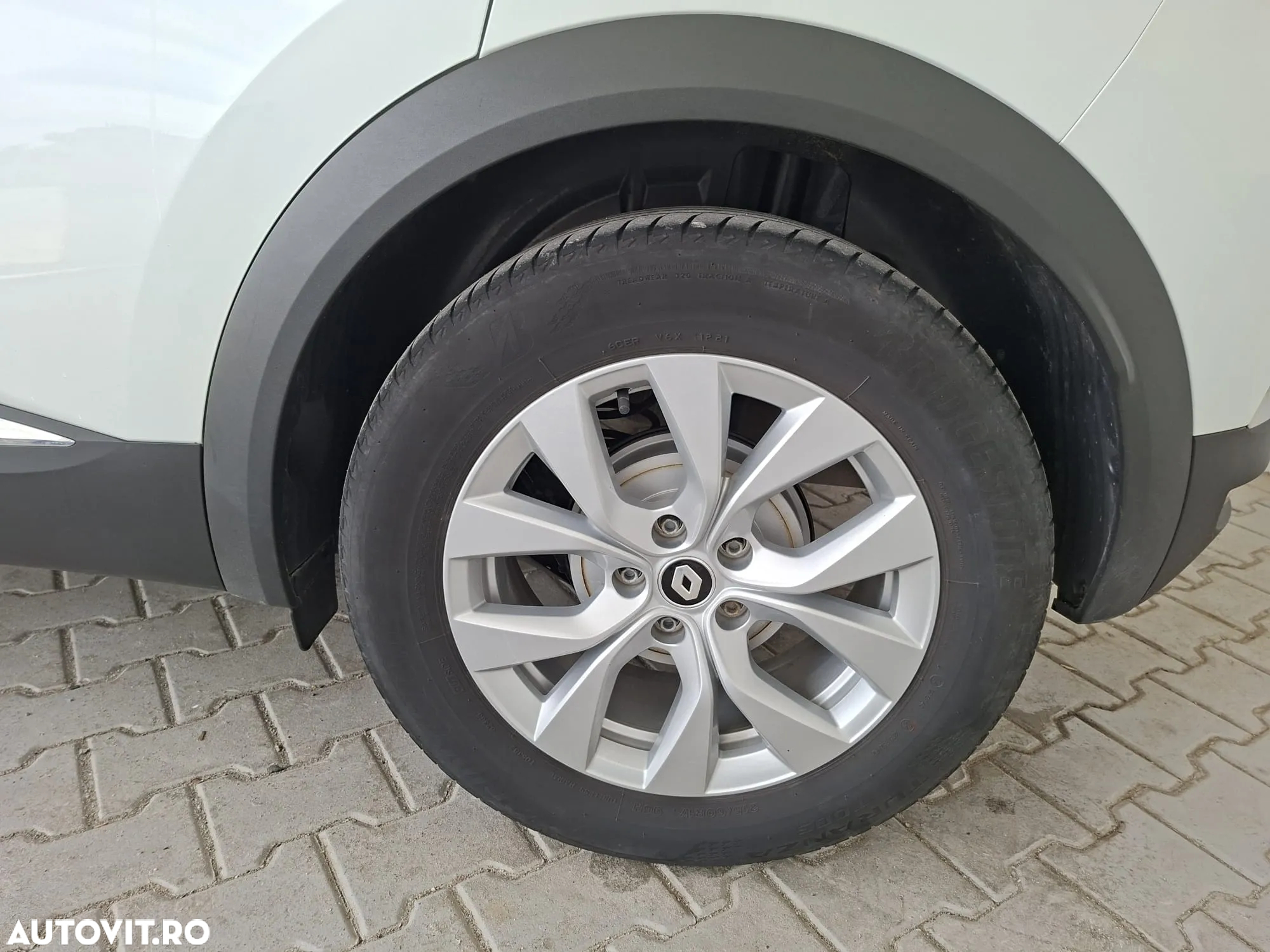 Renault Captur - 4