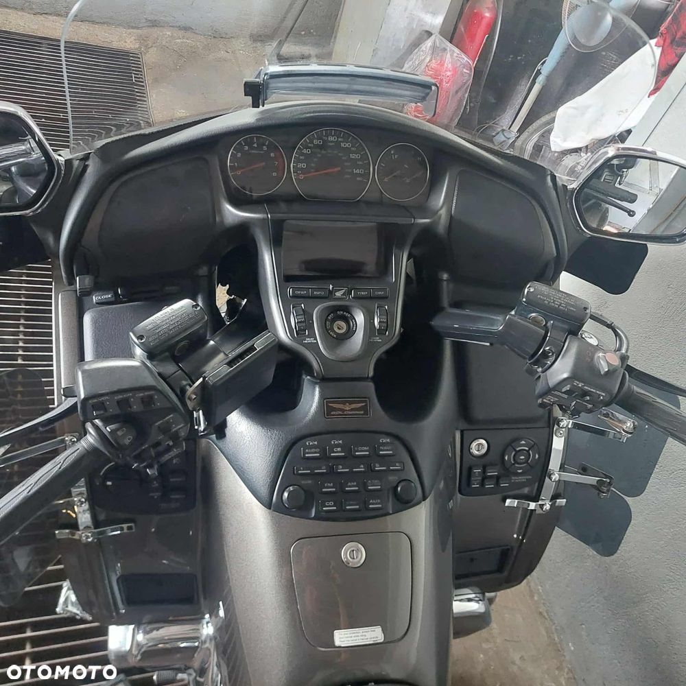 Honda GL - 5