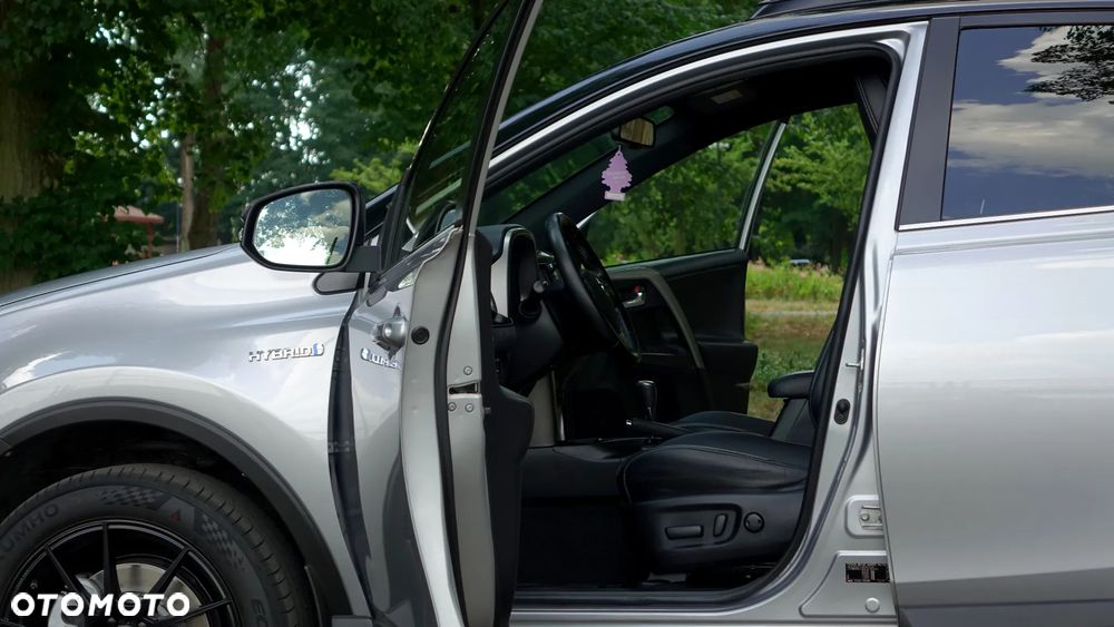 Toyota RAV4 - 8