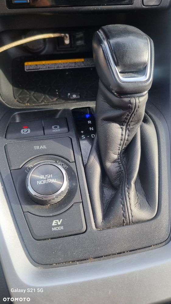 Toyota RAV4 2.5 Hybrid Executive 4x4 - 16