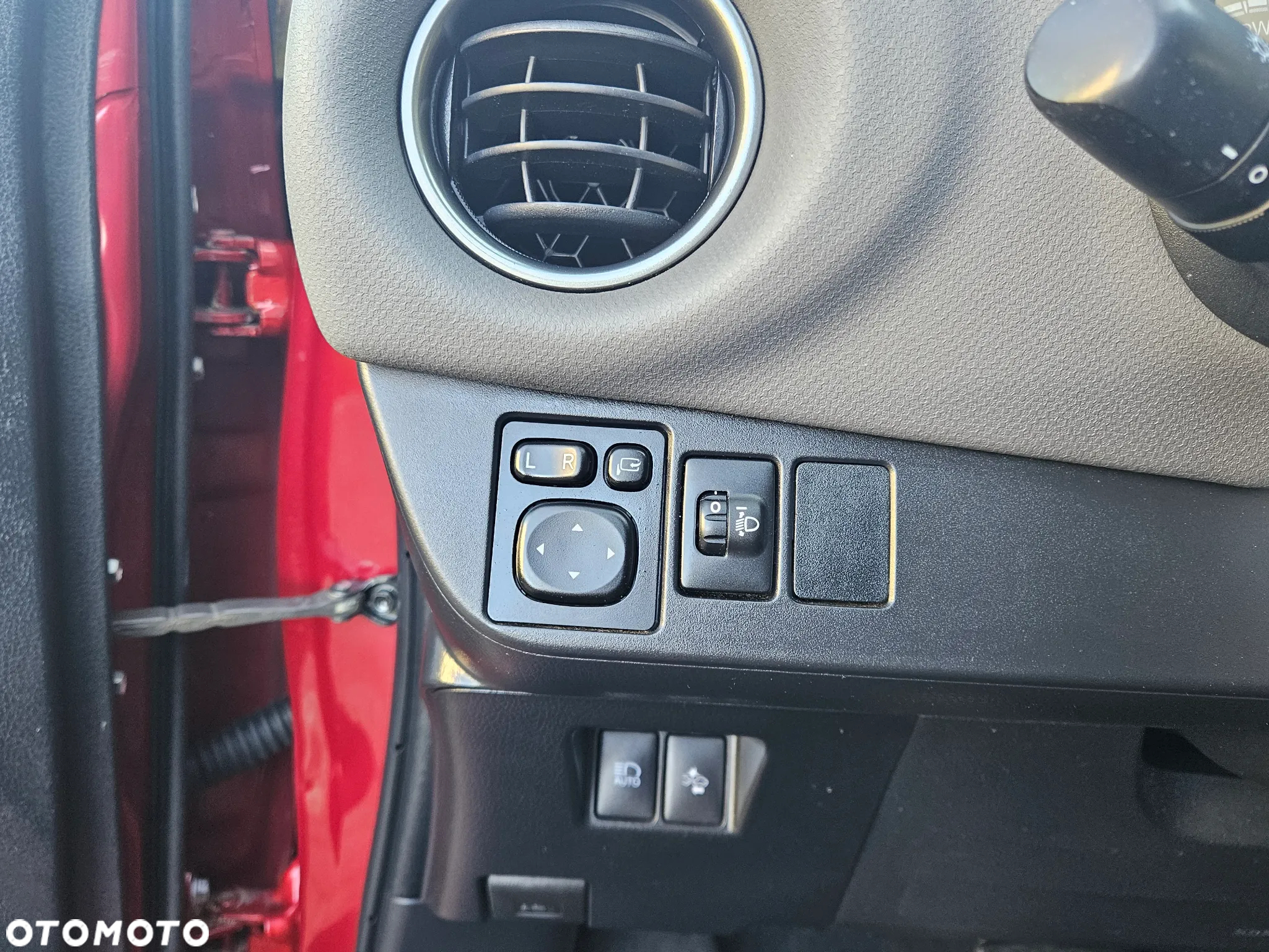 Toyota Yaris Hybrid 1.5 VVT-i Comfort - 13
