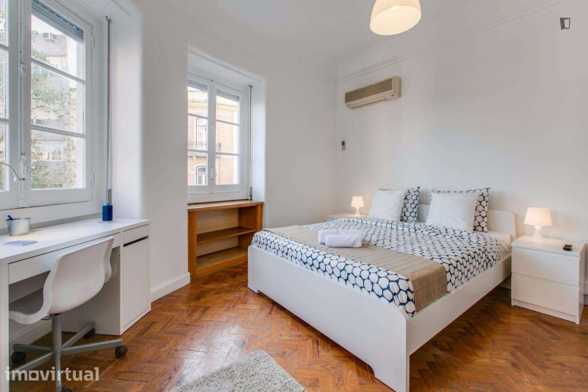 Quarto - localizado em Picoas Lisbon - Grande imagem: 3/17