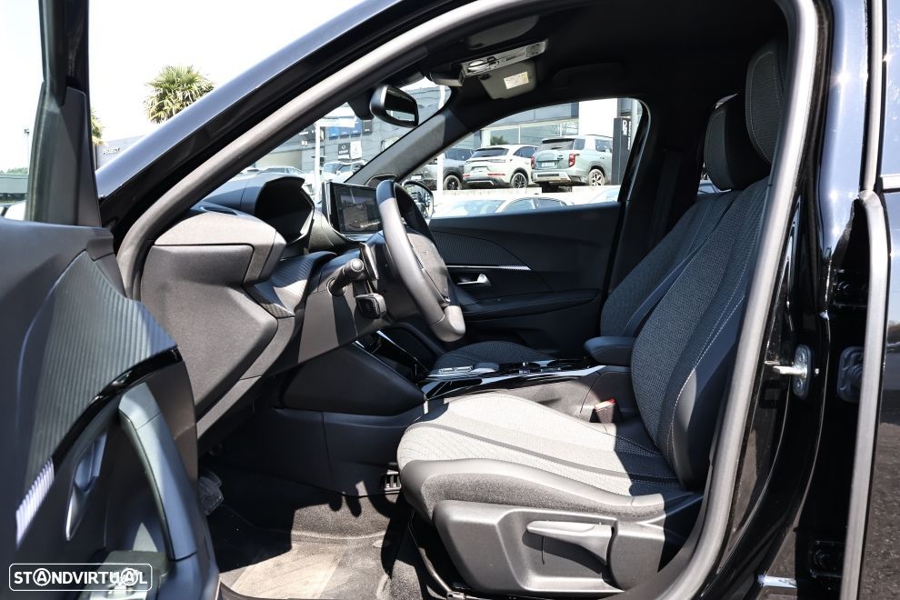 Peugeot 2008 1.2 Hybrid Allure e-DCS6 - 16