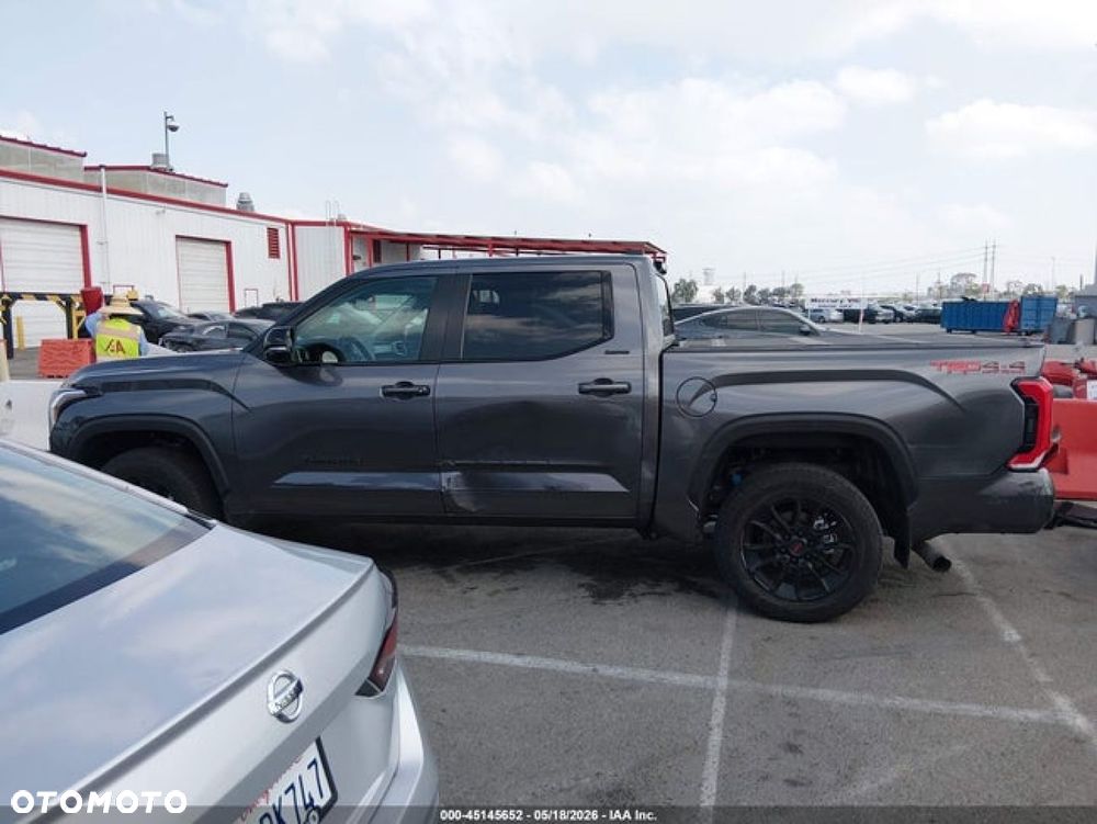 Toyota Tundra - 3
