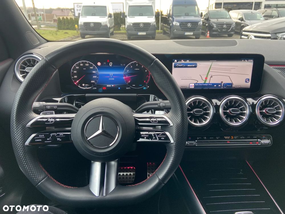 Mercedes-Benz GLA 200 AMG Line - 11