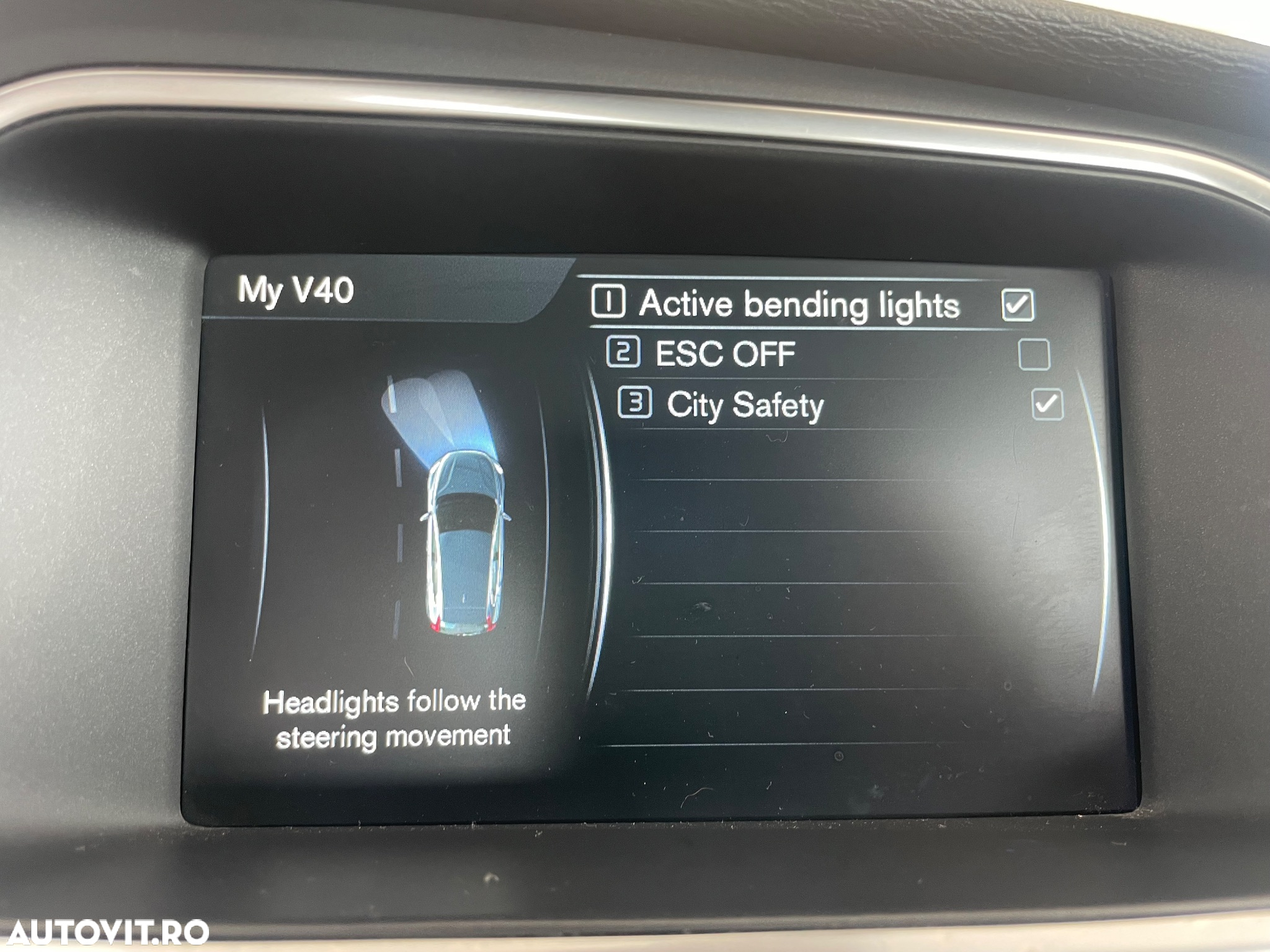 Volvo V40 D2 Aut. Momentum - 10