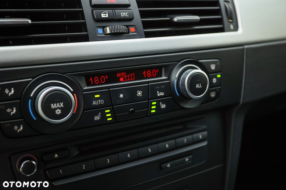 BMW Seria 3 318i Edition Sport - 29