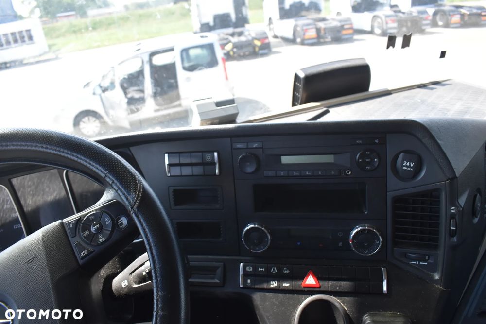 Mercedes-Benz ACTROS 1842 - 11