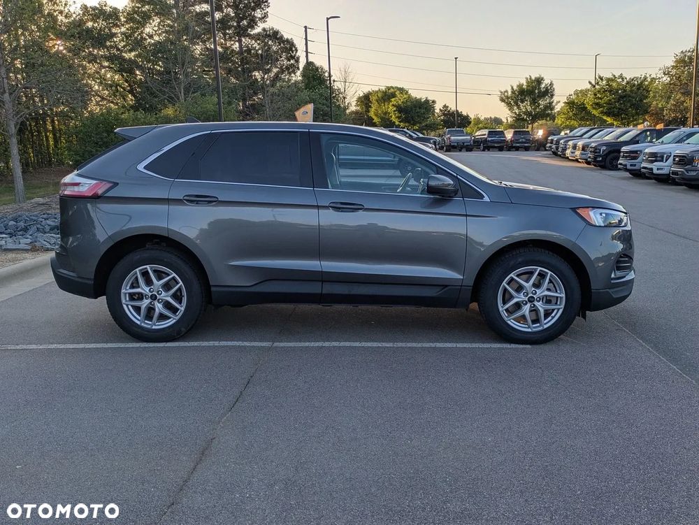 Ford Edge - 2