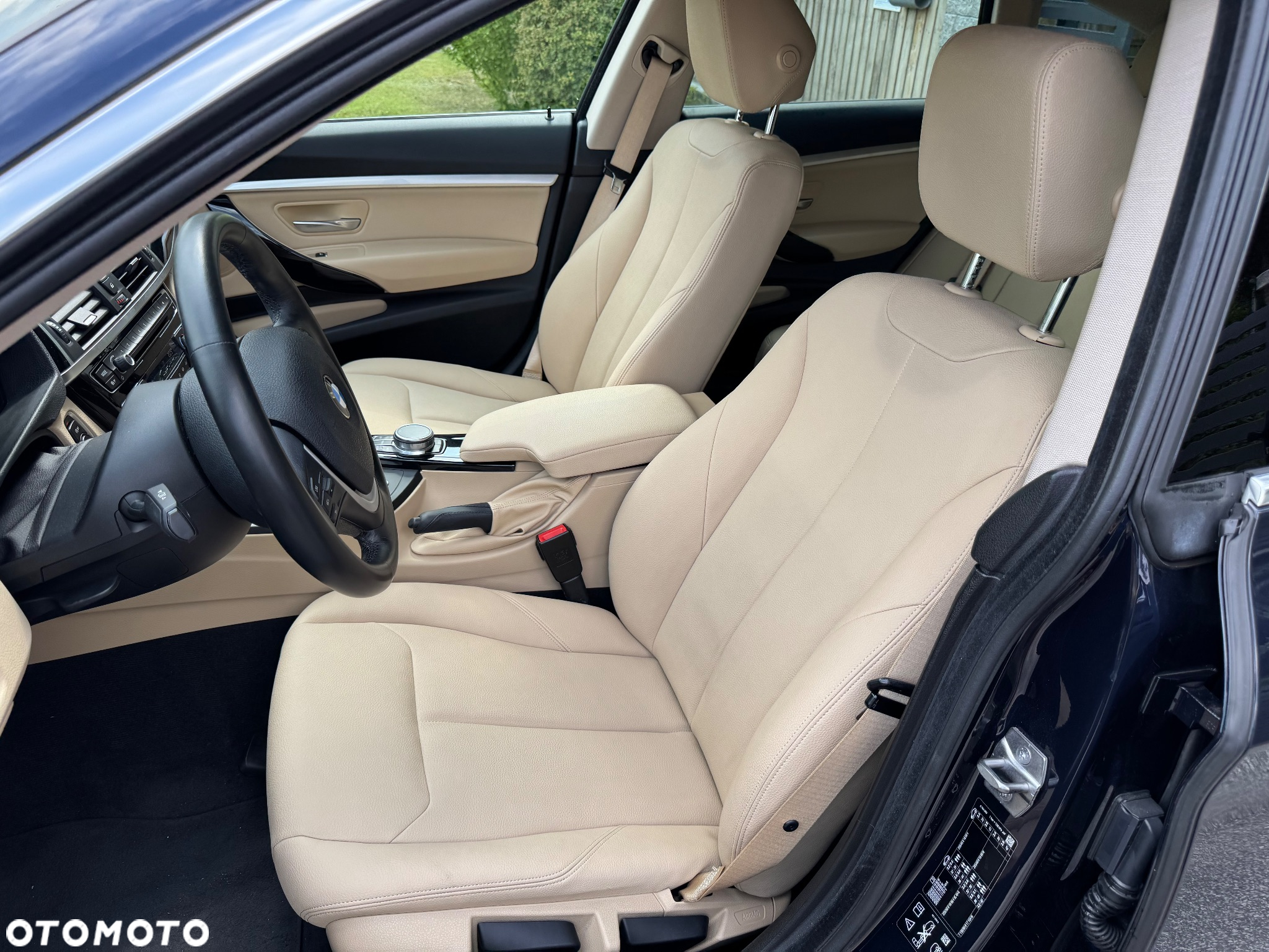 BMW 3GT 320i xDrive Luxury Line - 28