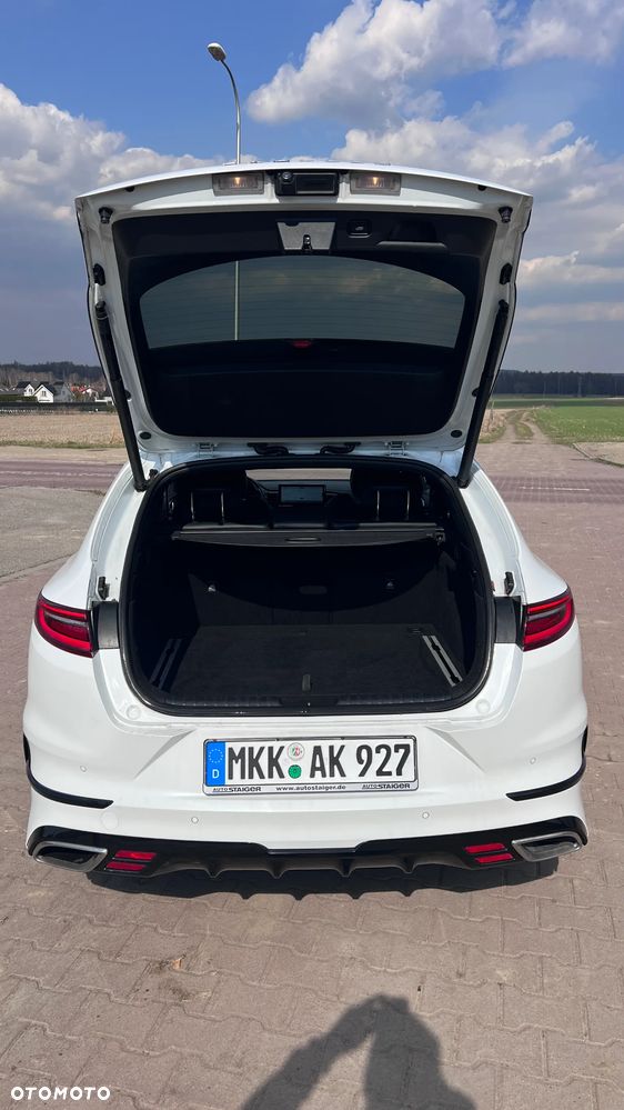 Kia ProCeed 1.6 T-GDI DCT7 OPF GT - 17