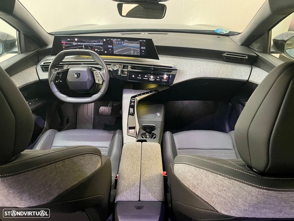 Peugeot 3008 1.2 Hybrid Allure Pack e-DCS6 - 17