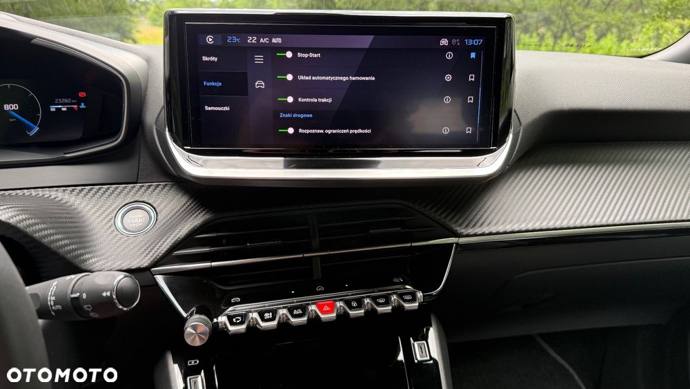 Peugeot 2008 - 18