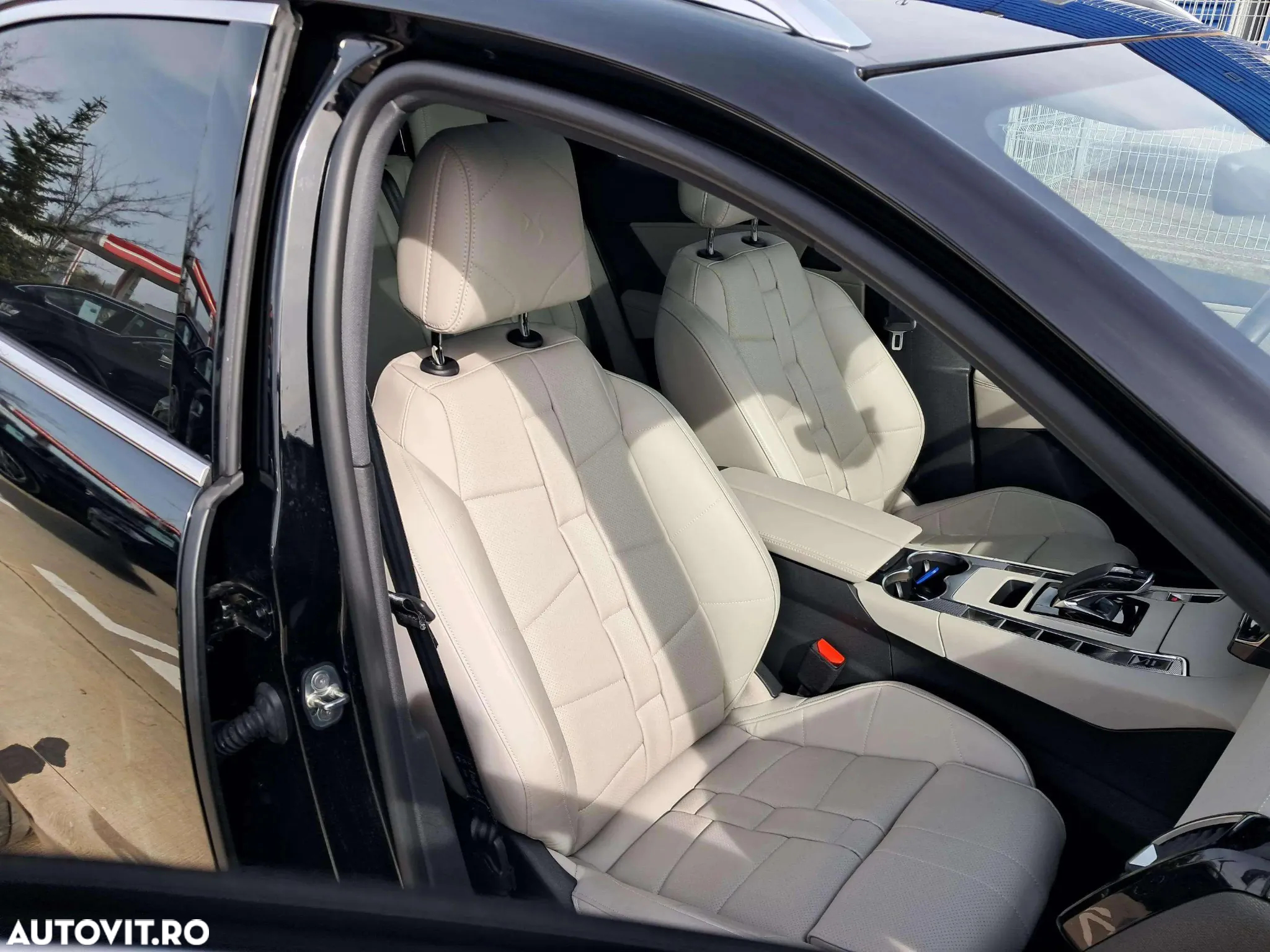 DS Automobiles DS 7 Crossback - 14