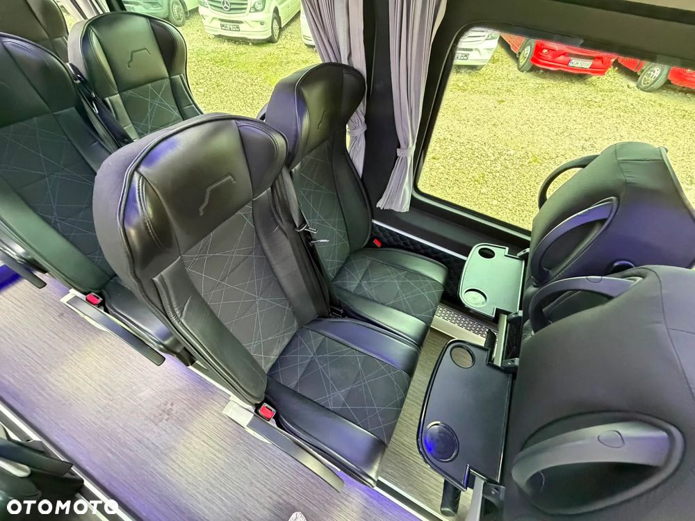 Mercedes-Benz Sprinter 519 - 20