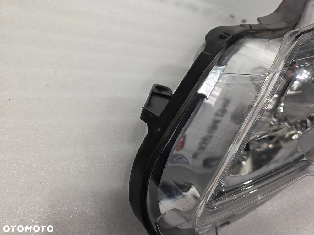 OPEL CORSA D LIFT 11-14 LEWA LAMPA PRZEDNIA PRZÓD , ŁADNA , JASNA , NR 13392705 , NR AUKCJI LPP151 - 2