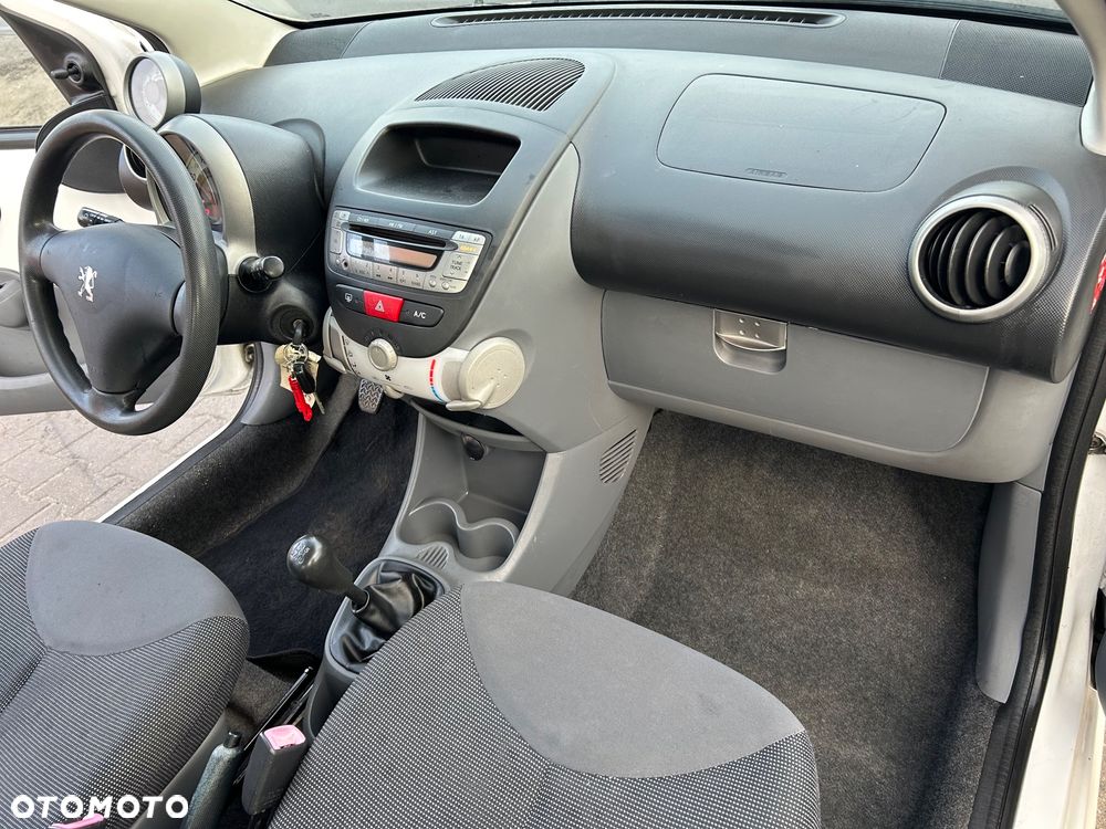 Peugeot 107 1.4 HDI Trendy - 14