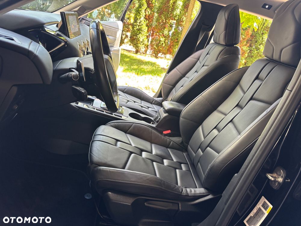 DS Automobiles DS 3 Crossback 1.2 PureTech Performance Line + - 24
