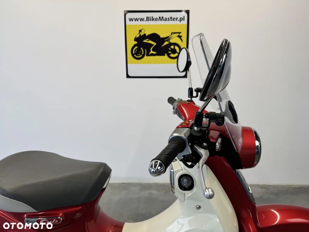 Honda Super Cub - 10