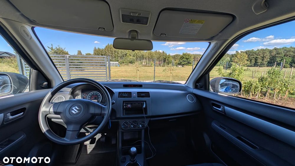 Suzuki Swift - 8