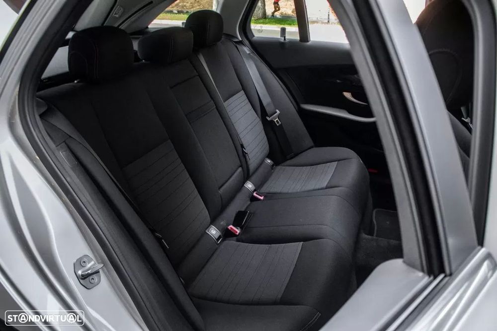 Mercedes-Benz C 180 d Business Solutions - 34