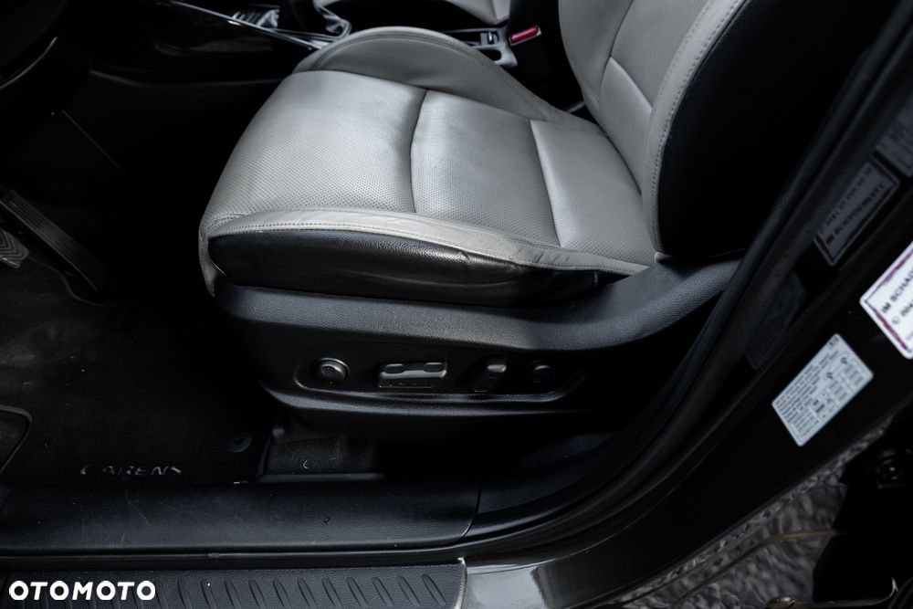 Kia Carens 1.7 CRDi L 7os - 18