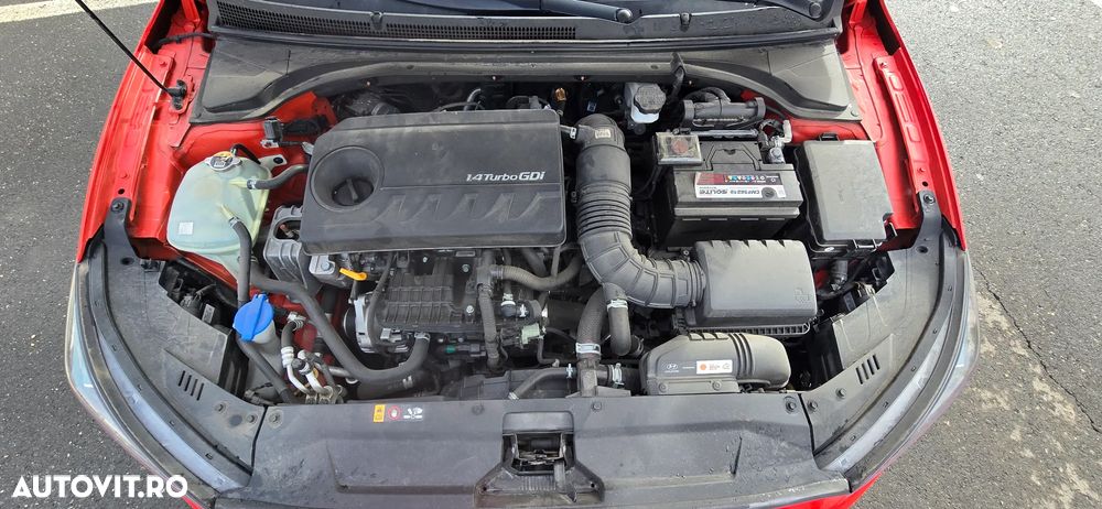 Hyundai Veloster - 19