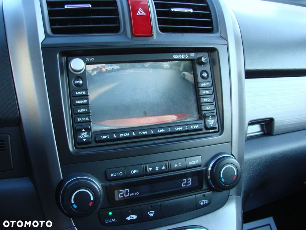 Honda CR-V 2.0i-VTEC Executive 50 Jahre Edition - 27