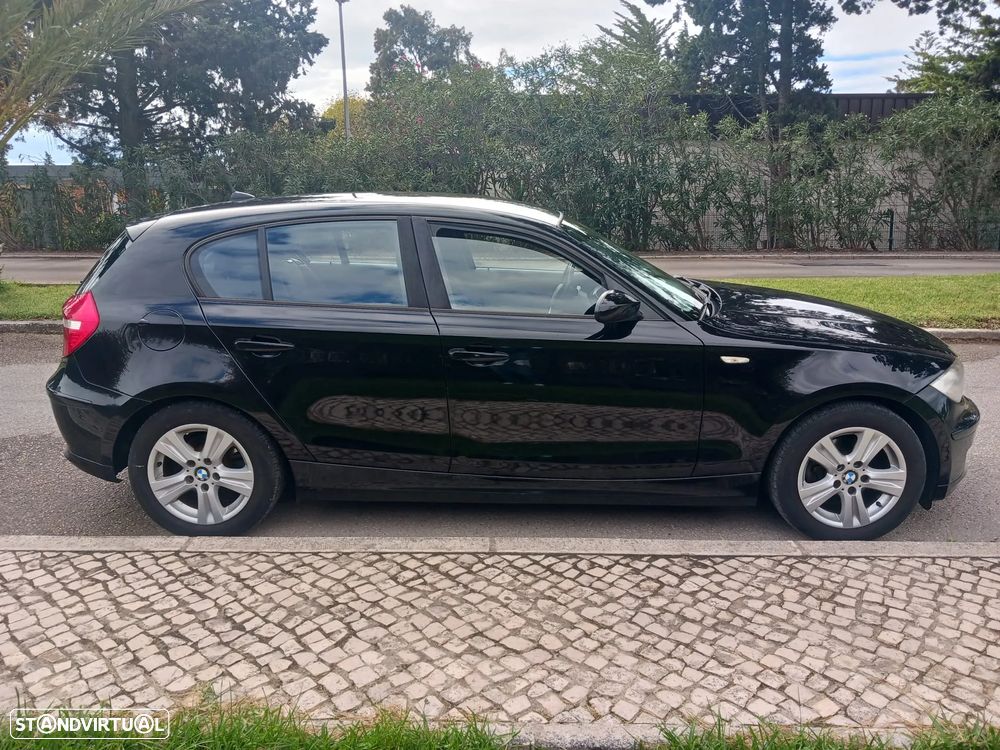 BMW 116 2009 photo 4