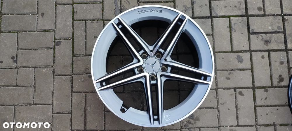 FELGI ALUMINIOWE STOPNIOWANE AMG 2x8Jx19 CALI ET25 2x10.5J x19 CALI ET57 fi 66.6 MERCEDES C E CLA CLK CLS GLK GLS VITO V KLASA KOMPLET 4 SZTUKI - 7