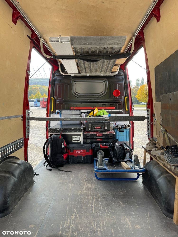Volkswagen CRAFTER FURGON - 10