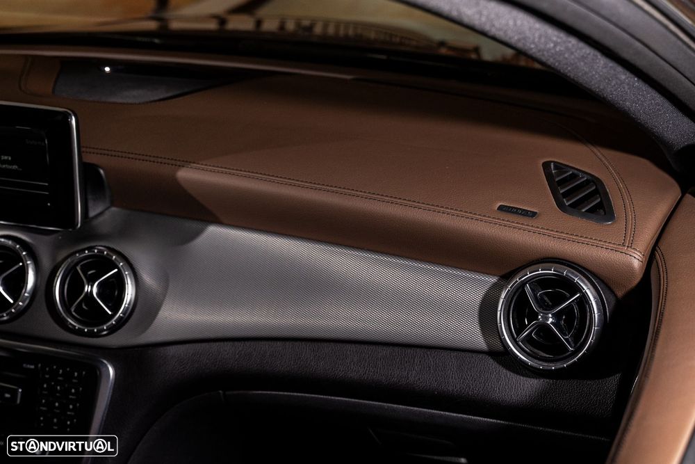 Mercedes-Benz CLA 220 CDI Urban Aut. - 13