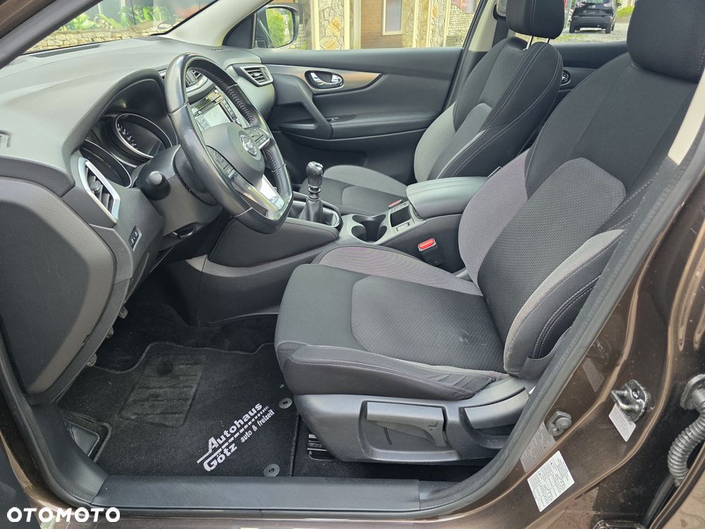 Nissan Qashqai 1.3 DIG-T Tekna EU6d - 10