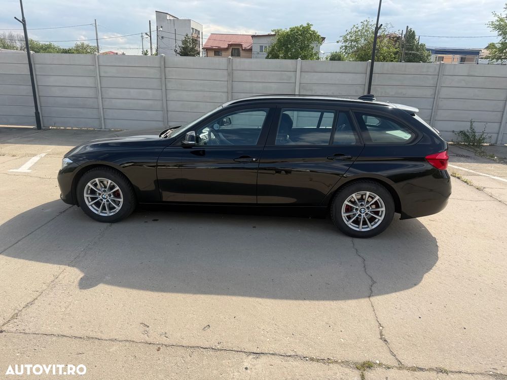 BMW Seria 3 320d Aut. - 12