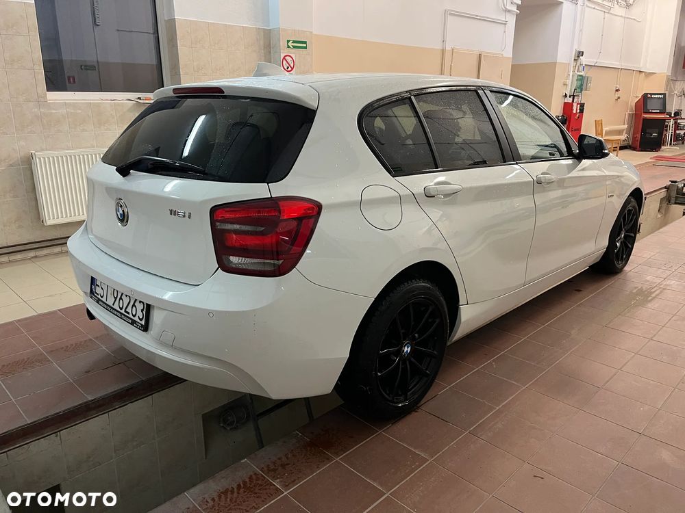 BMW Seria 1 116i Sport Line - 3