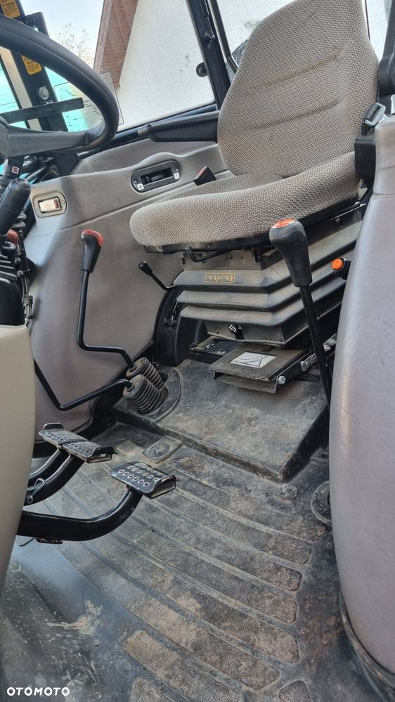 Case IH JX 90 , rok 2009 Ciągnik - 5