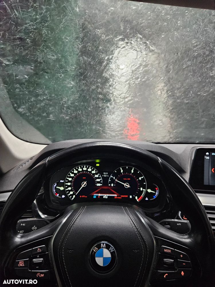 BMW Seria 5 520d - 4