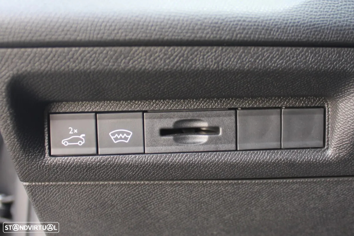 Peugeot 408 1.2 PureTech GT EAT8 - 16