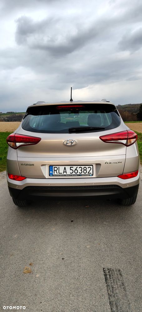 Hyundai Tucson blue 1.7 CRDi 2WD Advantage - 18