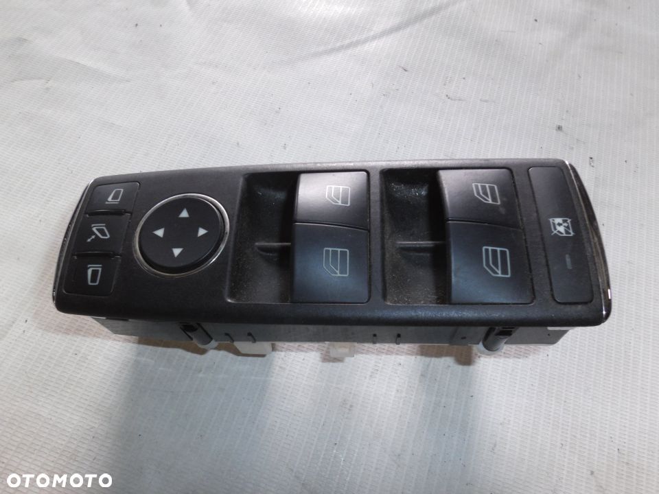 MERCEDES W212 przełącznik szyby EUROPA A212820831 - 1