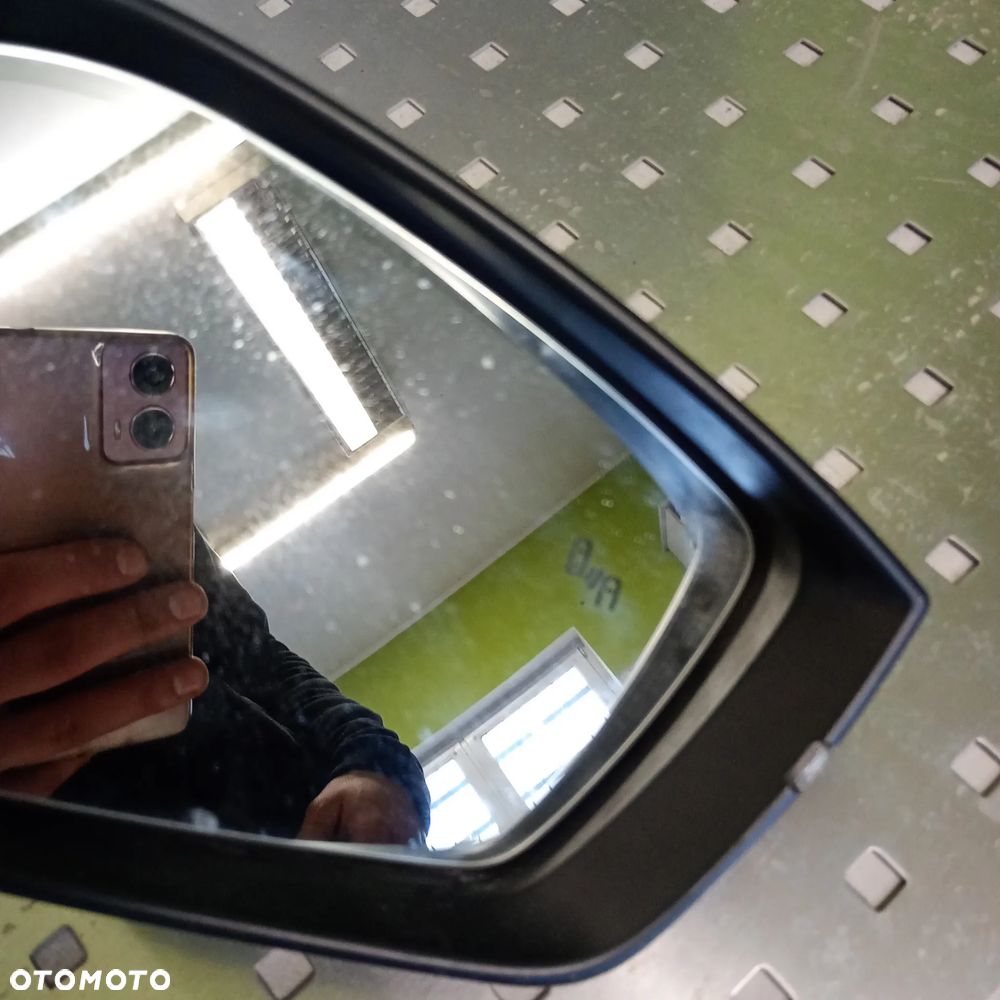 Lusterko prawe Skoda SuperB III 15 plus 2 - 5