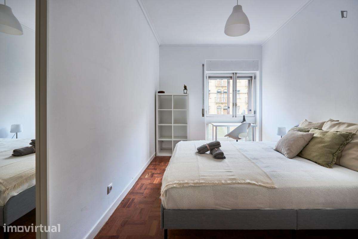 Quarto - localizado em Saldanha Lisbon - Grande imagem: 2/58