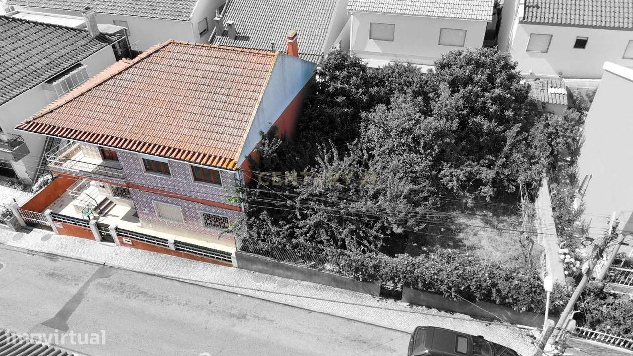 Moradia Bifamiliar + Lote para Nova Construção | Unhos, Loures - Grande imagem: 2/17