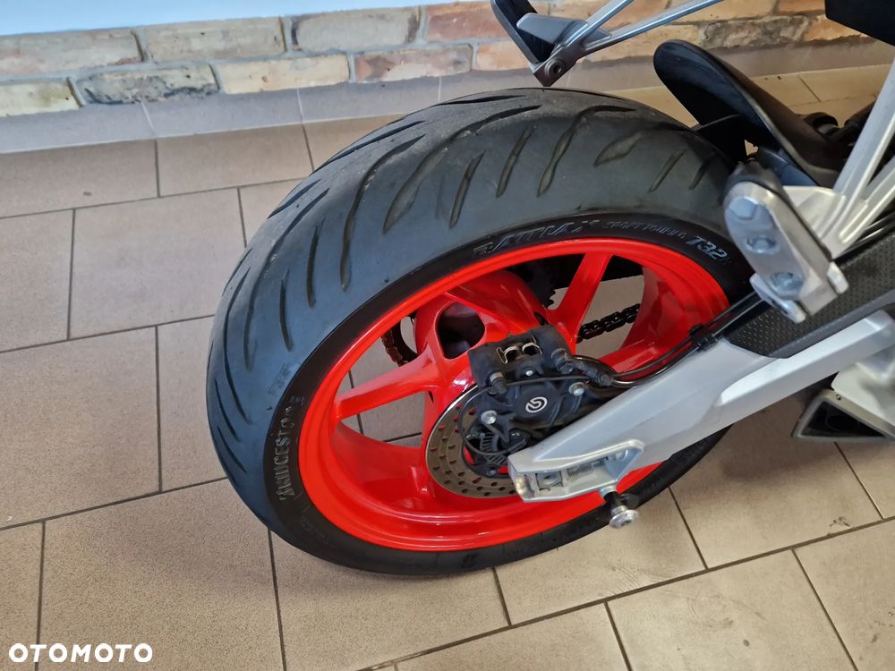 Aprilia Tuono - 36